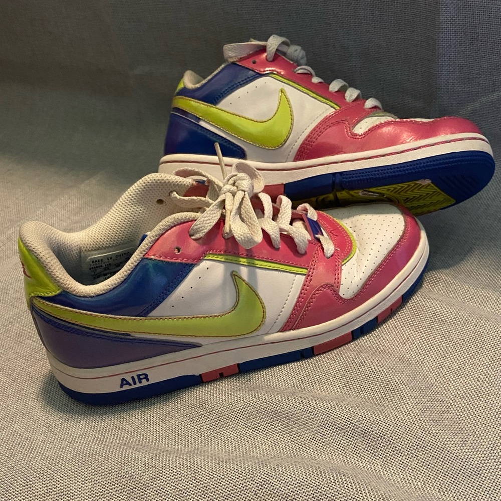 Nike